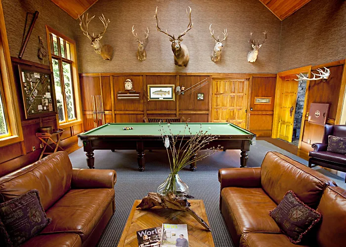Resort Treetops & Estate