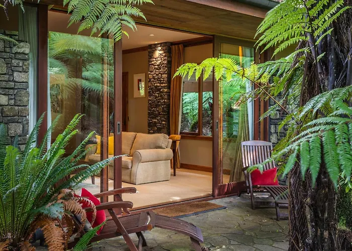 Resort Treetops & Estate