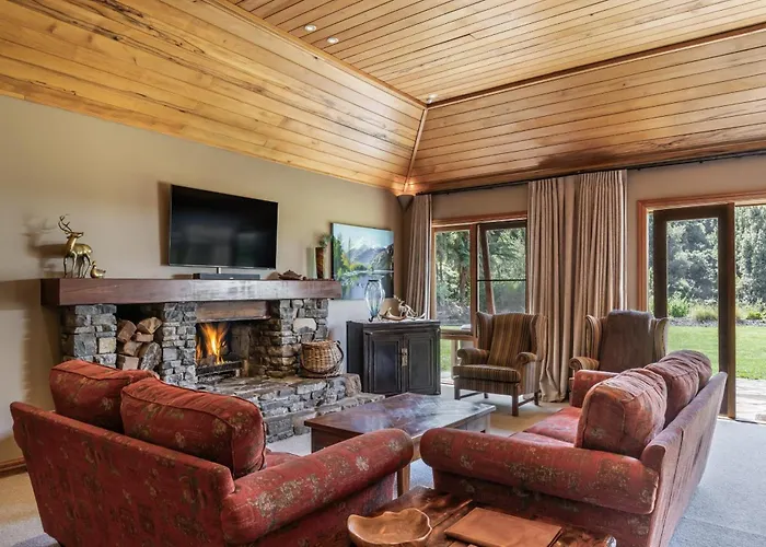 Treetops & Estate Resort 5*